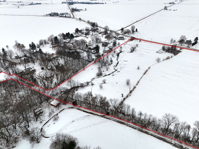 497 Timber Creek Road, Dixon, IL 61021