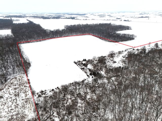 497 Timber Creek Road, Dixon, IL 61021