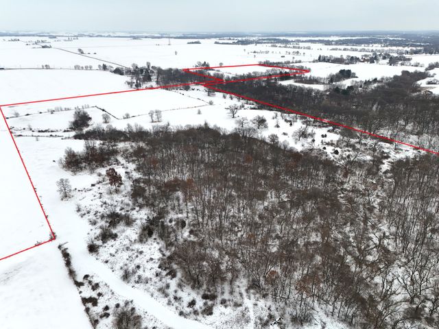 497 Timber Creek Road, Dixon, IL 61021