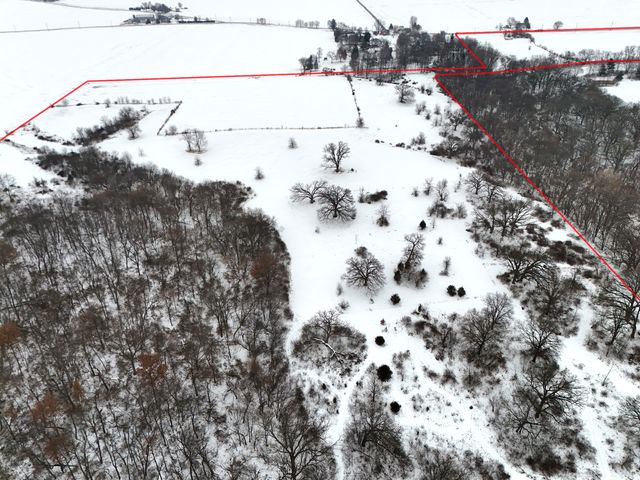 497 Timber Creek Road, Dixon, IL 61021