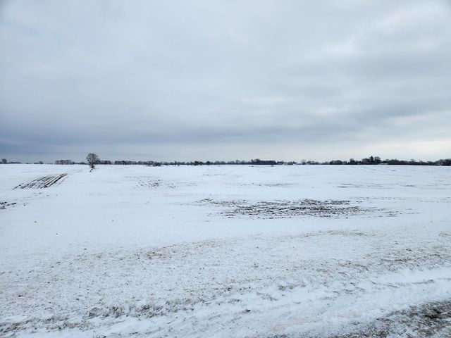 497 Timber Creek Road, Dixon, IL 61021