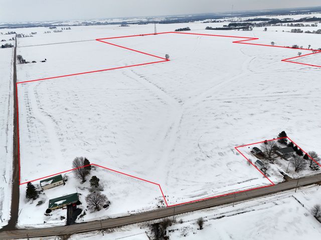 497 Timber Creek Road, Dixon, IL 61021