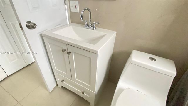530 NW 99th Street, Miami, FL 33150