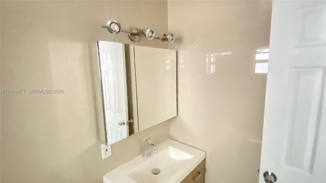 530 NW 99th Street, Miami, FL 33150