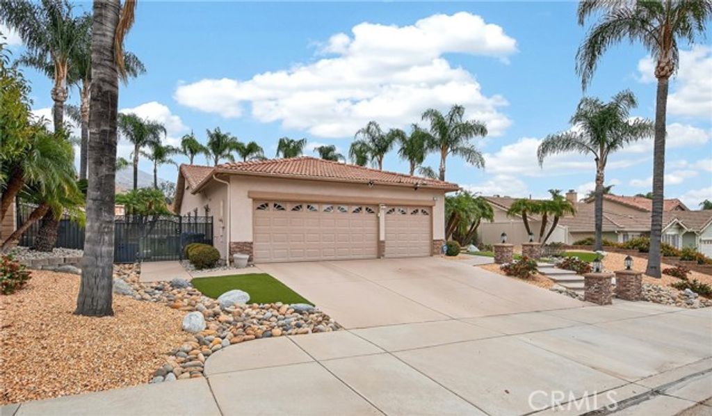 7619 Vista Rio, Highland, CA 92346