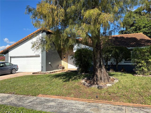 7099 NW 48th Ct, Lauderhill, FL 33319