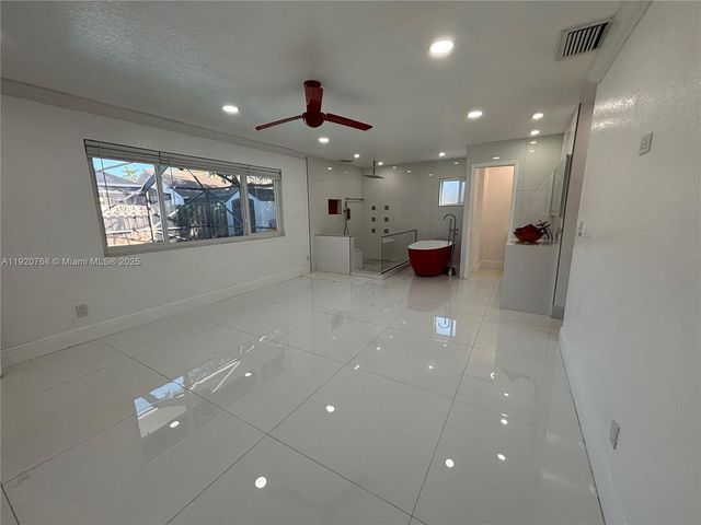 7099 NW 48th Ct, Lauderhill, FL 33319