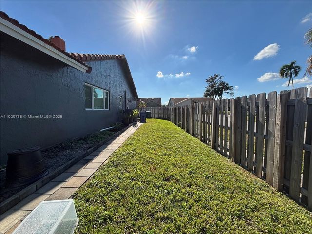 7099 NW 48th Ct, Lauderhill, FL 33319