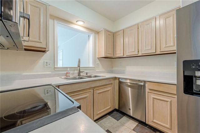 175 Maribeau Square NW, Atlanta, GA 30327