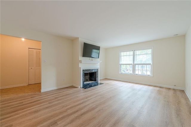 175 Maribeau Square NW, Atlanta, GA 30327