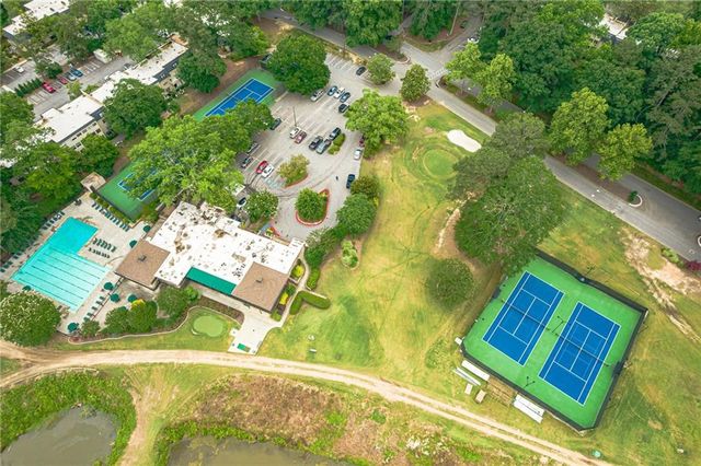 175 Maribeau Square NW, Atlanta, GA 30327