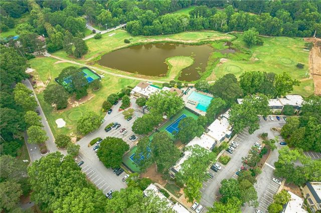 175 Maribeau Square NW, Atlanta, GA 30327
