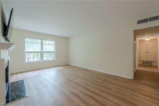 175 Maribeau Square NW, Atlanta, GA 30327