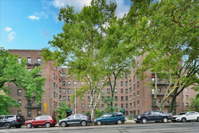 52-54 65th Place 1P, Maspeth, NY 11378