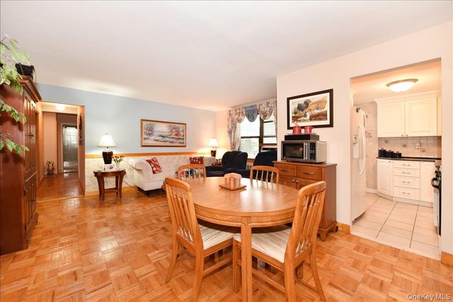 52-54 65th Place 1P, Maspeth, NY 11378