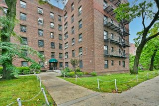 52-54 65th Place 1P, Maspeth, NY 11378