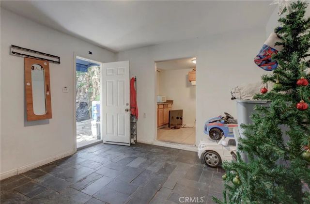 331 W 92nd Street, Los Angeles, CA 90003