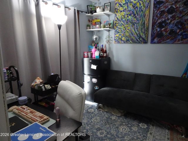 196 N Hagadorn Road, East Lansing, MI 48823