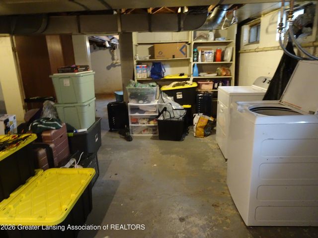 196 N Hagadorn Road, East Lansing, MI 48823