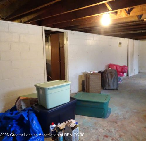 196 N Hagadorn Road, East Lansing, MI 48823