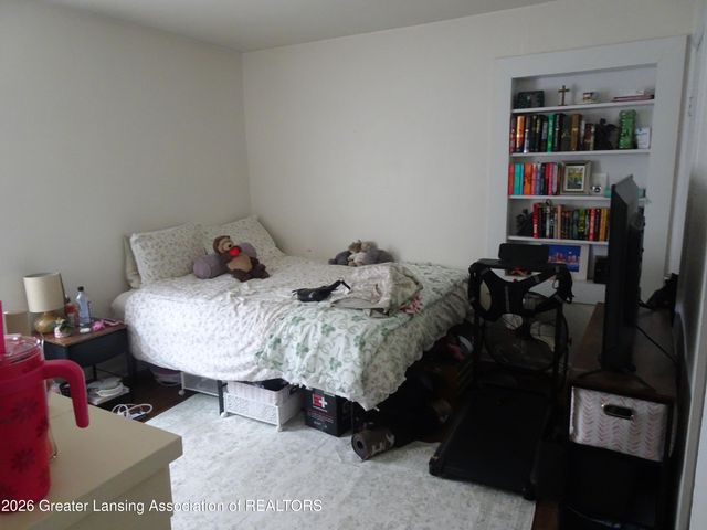 196 N Hagadorn Road, East Lansing, MI 48823