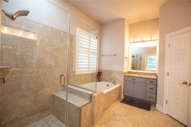 22521 Rock Wren RD, Spicewood, TX 78669