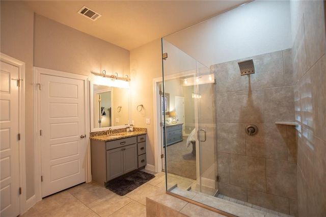 22521 Rock Wren RD, Spicewood, TX 78669