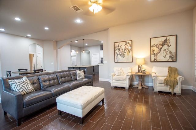 22521 Rock Wren RD, Spicewood, TX 78669
