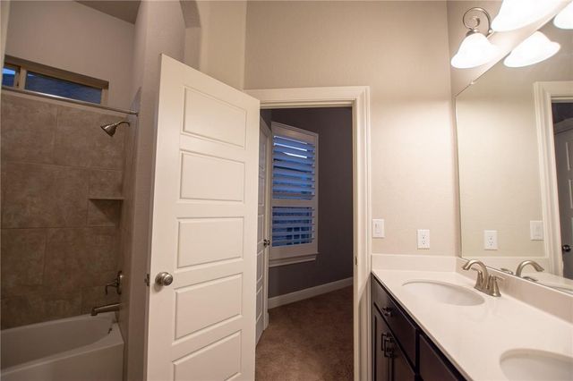 22521 Rock Wren RD, Spicewood, TX 78669