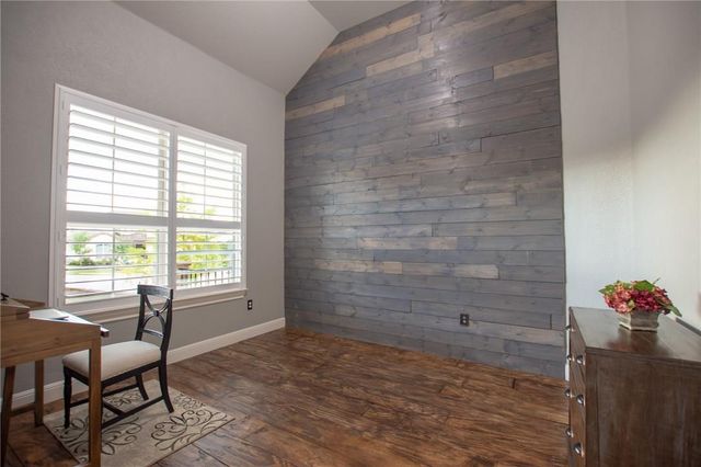 22521 Rock Wren RD, Spicewood, TX 78669