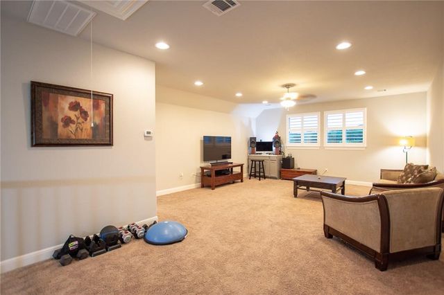 22521 Rock Wren RD, Spicewood, TX 78669