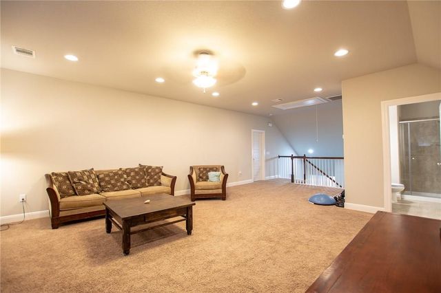 22521 Rock Wren RD, Spicewood, TX 78669