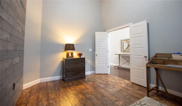 22521 Rock Wren RD, Spicewood, TX 78669