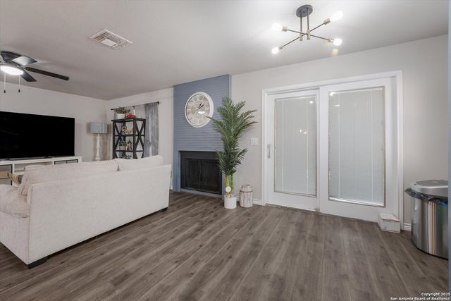 12859 Tarrytown St, San Antonio, TX 78233