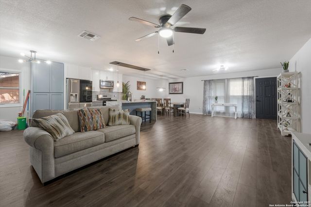 12859 Tarrytown St, San Antonio, TX 78233