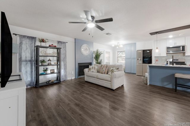 12859 Tarrytown St, San Antonio, TX 78233