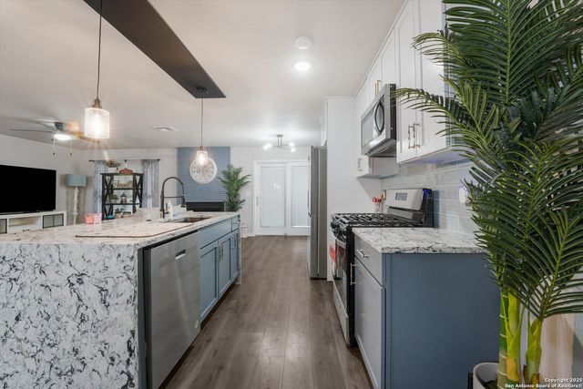 12859 Tarrytown St, San Antonio, TX 78233