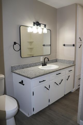 219 N Commercial Street, Seymour, MO 65746