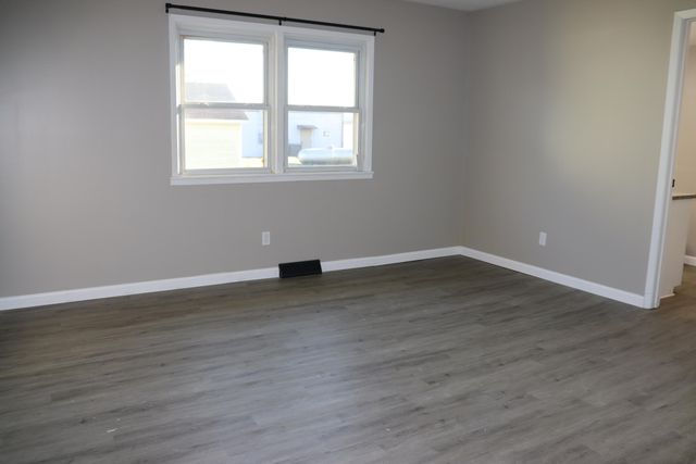 219 N Commercial Street, Seymour, MO 65746