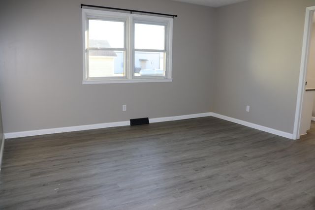 219 N Commercial Street, Seymour, MO 65746