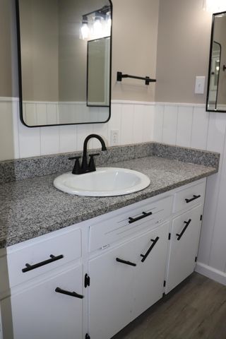 219 N Commercial Street, Seymour, MO 65746