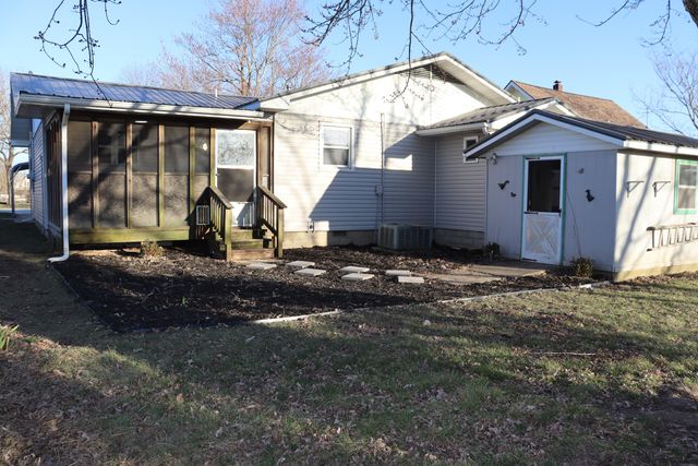 219 N Commercial Street, Seymour, MO 65746