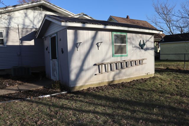 219 N Commercial Street, Seymour, MO 65746