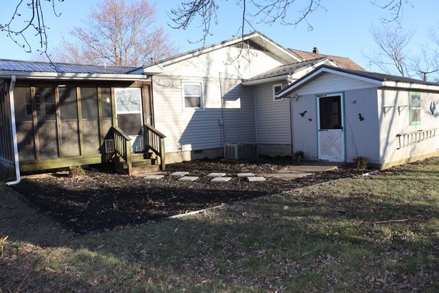 219 N Commercial Street, Seymour, MO 65746