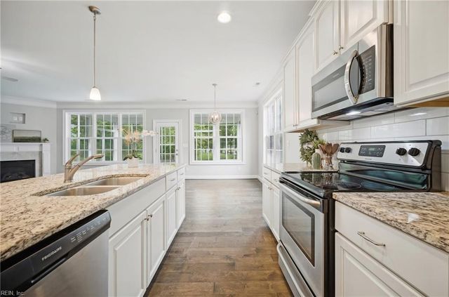 2511 Saint Martin DR, Suffolk, VA 23434