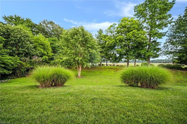 2511 Saint Martin DR, Suffolk, VA 23434