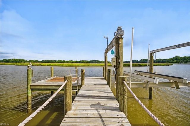 2511 Saint Martin DR, Suffolk, VA 23434