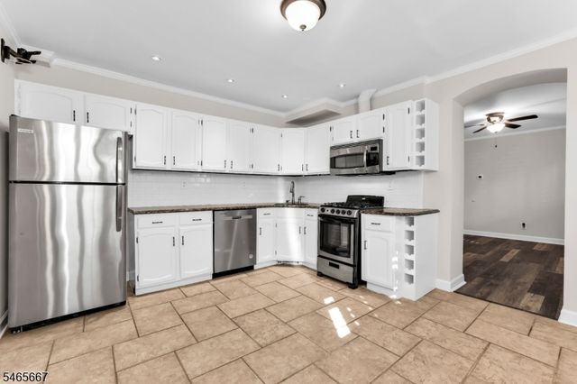 30 The Crescent C007, Montclair Twp., NJ 07042