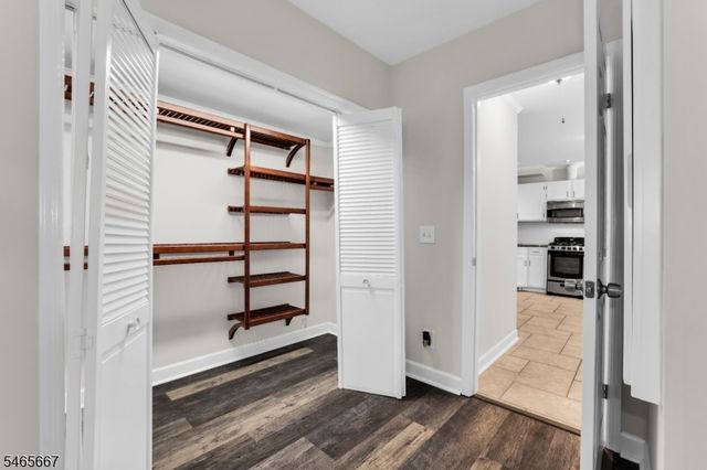 30 The Crescent C007, Montclair Twp., NJ 07042