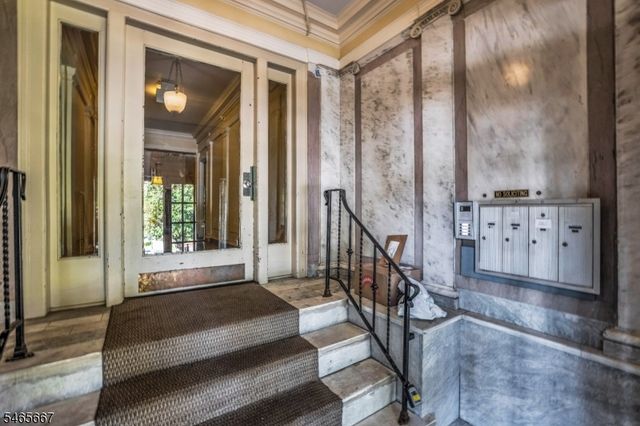 30 The Crescent C007, Montclair Twp., NJ 07042